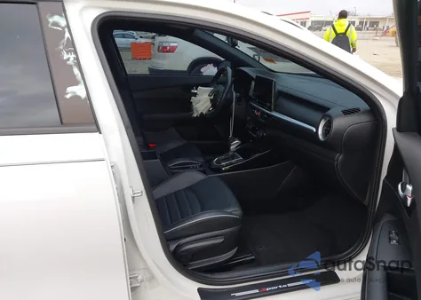 2023 Kia Forte Gt-Line from USA, damaged, VIN 3KPF54AD4PE582612